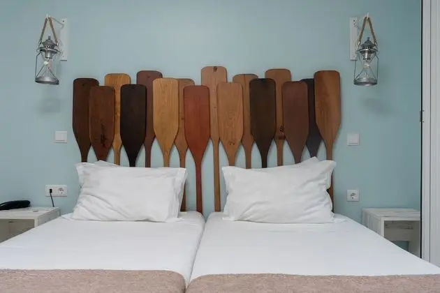 Basic Tek Büyük veya İki Ayrı Yataklı Oda