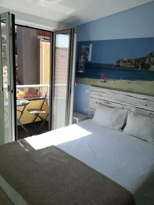 Basic Tek Büyük veya İki Ayrı Yataklı Oda