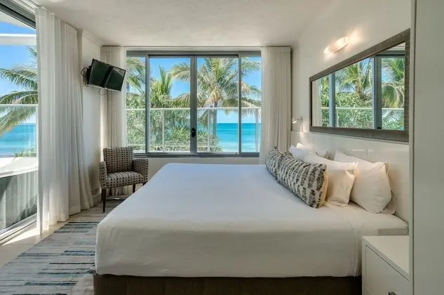 Süit, 1 Yatak Odası, Sigara İçilmez, Küçük Mutfak (One Bedroom Beachfront Spa Penthouse)