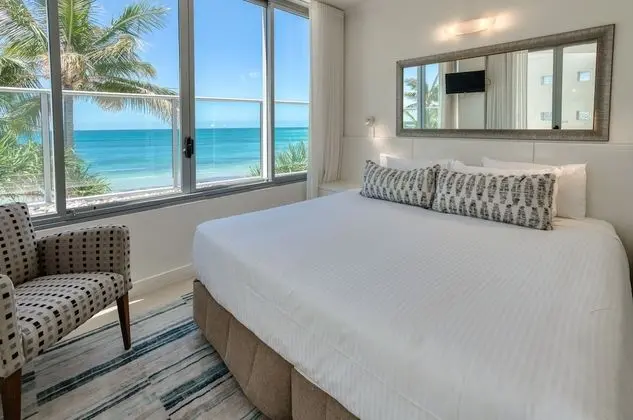 Süit, 1 Yatak Odası, Sigara İçilmez, Küçük Mutfak (One Bedroom Beachfront Spa Penthouse)