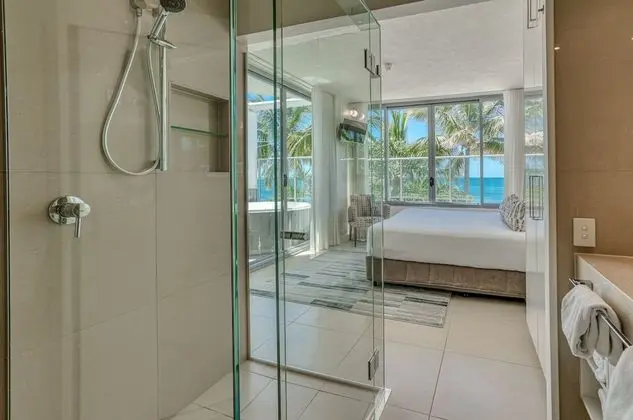 Süit, 1 Yatak Odası, Sigara İçilmez, Küçük Mutfak (One Bedroom Beachfront Spa Penthouse)