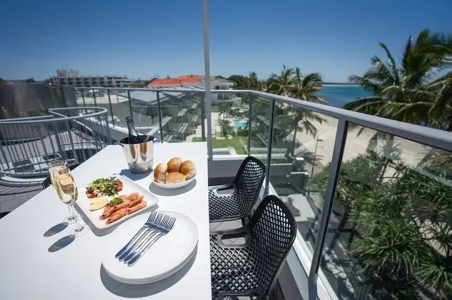 Süit, 1 Yatak Odası, Sigara İçilmez, Küçük Mutfak (One Bedroom Beachfront Spa Penthouse)