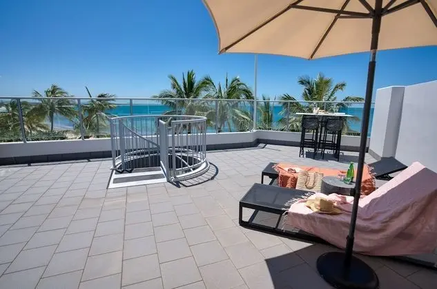 Süit, 1 Yatak Odası, Sigara İçilmez, Küçük Mutfak (One Bedroom Beachfront Spa Penthouse)
