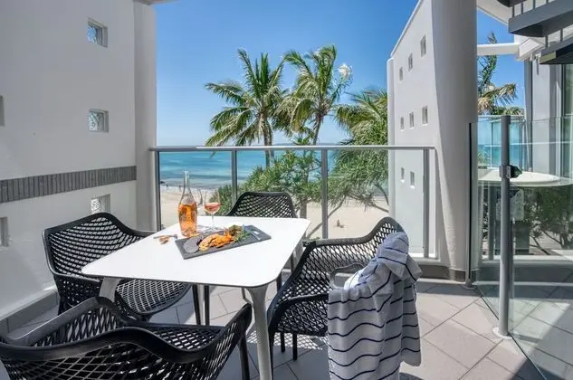 Süit, 1 Yatak Odası, Sigara İçilmez, Küçük Mutfak (One Bedroom Beachfront Spa Penthouse)