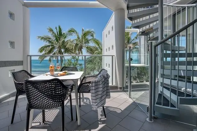 Süit, 1 Yatak Odası, Sigara İçilmez, Küçük Mutfak (One Bedroom Beachfront Spa Penthouse)