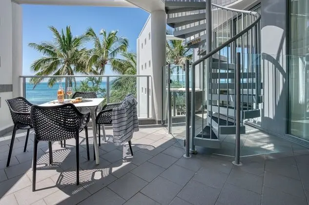 Süit, 1 Yatak Odası, Sigara İçilmez, Küçük Mutfak (One Bedroom Beachfront Spa Penthouse)