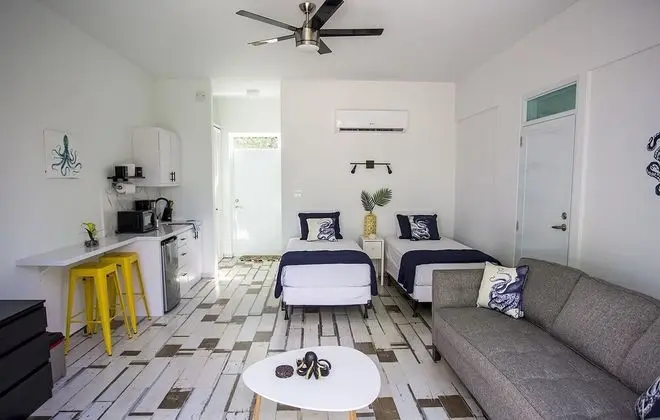 Design Stüdyo Süit, 1 Yatak Odası, Balkon, Kısmi Deniz Manzarası