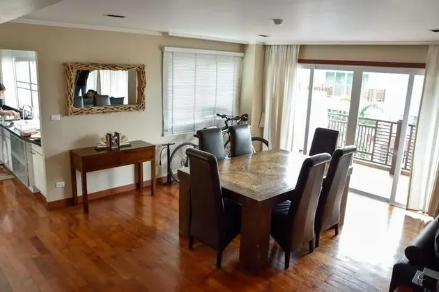 2-Bedroom Condo with Sea View