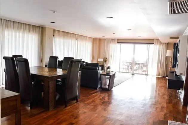 2-Bedroom Condo with Sea View