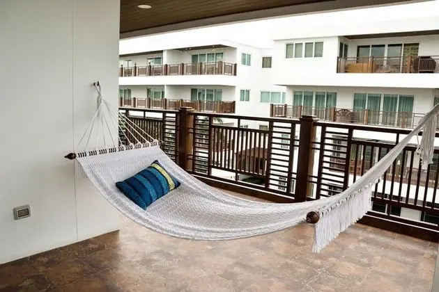 2-Bedroom Condo with Sea View