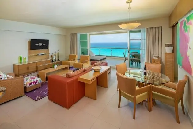 Superior Two Bedroom Presidential Suite Ocean View - Kids & Teens Free