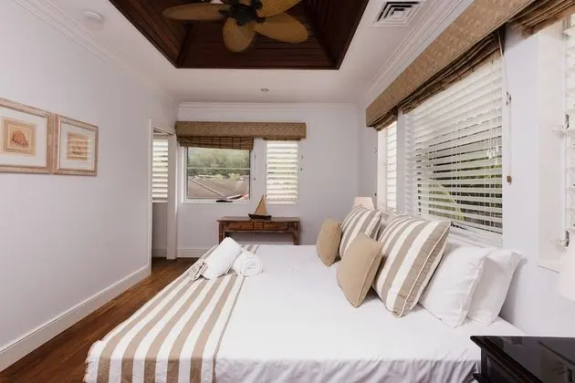 Luxury Apart Daire, 3 Yatak Odası, Plaj Manzaralı, Denize Sıfır