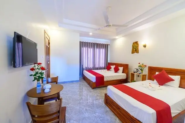 Oda, Balkon, Havuz Manzaralı (Suite)
