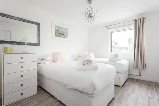 Ev (2 Bedrooms)