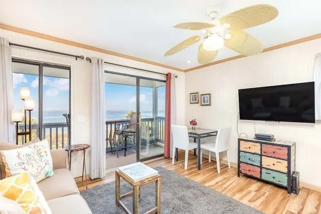 Daire, 1 En Büyük (King) Boy Yatak, Balkon, Okyanus Manzaralı (Beach Racquet A221)