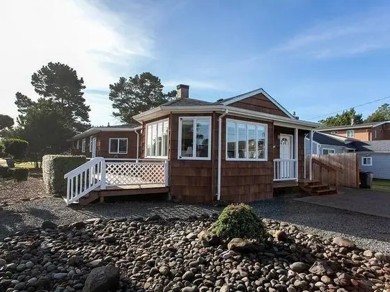Ev, Birden Çok Yatak (Beach Retreat)