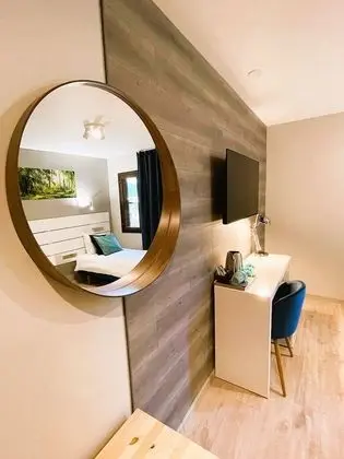 Tek Büyük veya İki Ayrı Yataklı Oda, Park Manzaralı