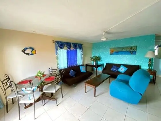 1 bedroom condo with balcony