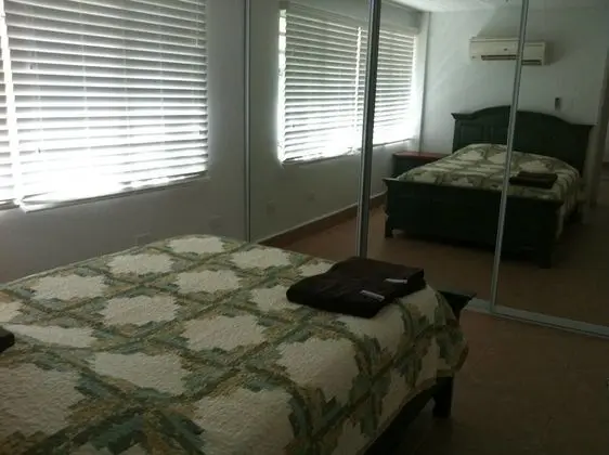 Apart Daire, Birden Çok Yatak (Beach Side Villa w 2BR & Roof Top - A)