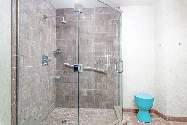 Standard Oda, 2 Büyük (Queen) Boy Yatak, Balkon, Avlu Manzaralı