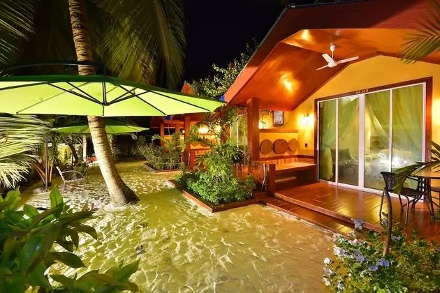 Family Bungalov, 1 Yatak Odası, Bahçe Manzaralı, Bahçeli