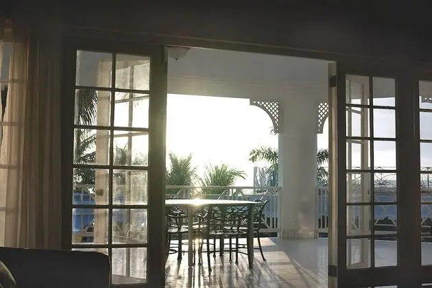 Apart Daire, 2 Yatak Odası, Balkon, Okyanusa Sıfır