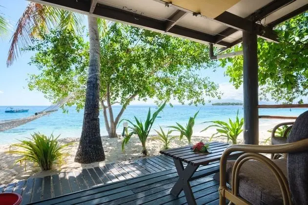 Bungalov, Okyanus Manzaralı (Oceanfront Bure)