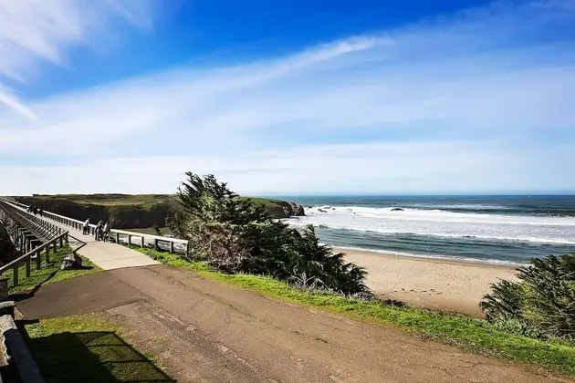 Two Queen Beds, Ocean View
