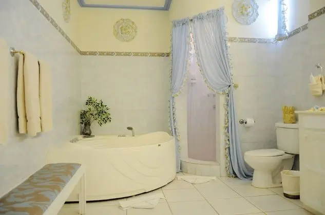 Çatı Katı Süiti (Penthouse), Balkon
