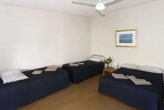 Süit, 1 Yatak Odası, Ortak Banyo (3 bed private)