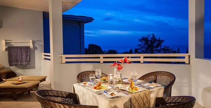 Süit, 1 Yatak Odası, Okyanus Manzaralı (Caribbean Concierge Suite)