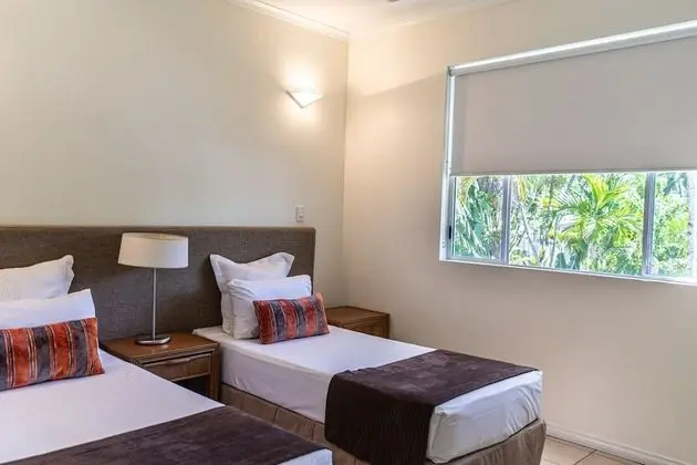 Standard Apart Daire, 2 Yatak Odası, Balkon, Havuz Manzaralı