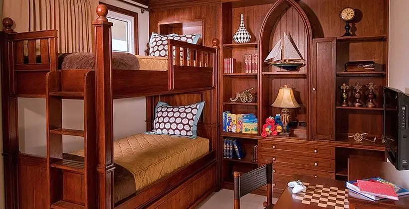 Family Süit, 1 Yatak Odası, Okyanus Manzaralı (Italian Concierge with Kids Room)