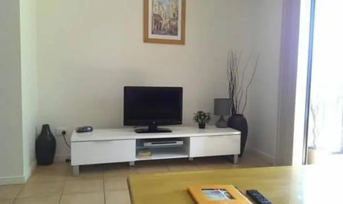 Standard Apart Daire, 2 Yatak Odası, Mutfak
