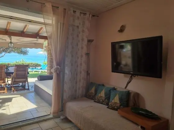 Ev, Denize Sıfır