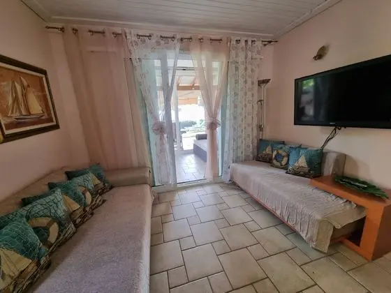 Ev, Denize Sıfır