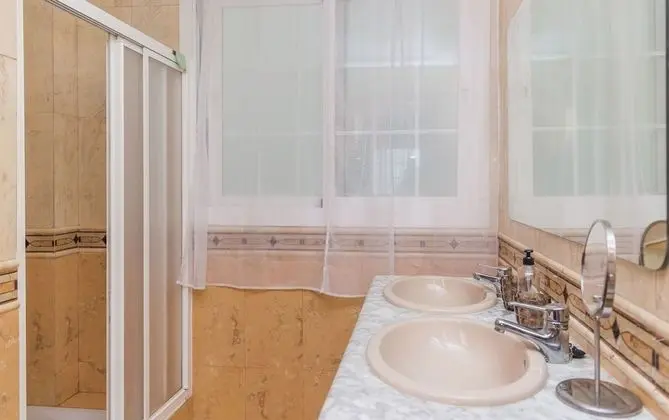 Apart Daire, 4 Yatak Odası, Balkon, Deniz Manzaralı
