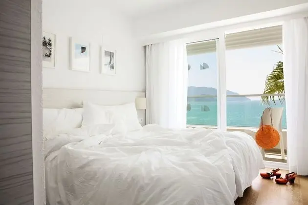 Standard Twin Room Full Sea View