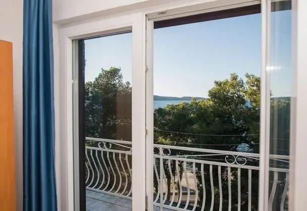 Family Apart Daire, Birden Çok Yatak, Bahçeli (Beachfront Apartment Gaj 7)