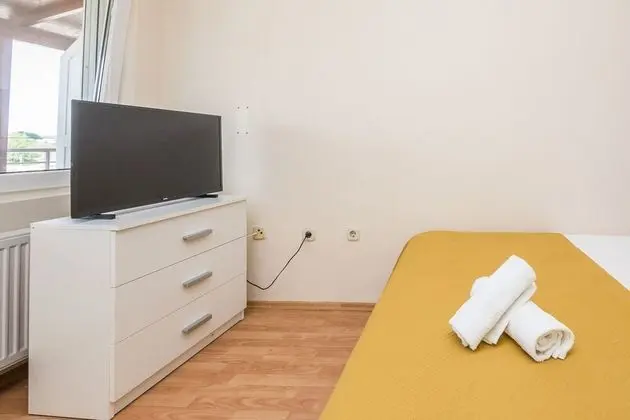 Standard Stüdyo, 1 Çift Kişilik Yatak, Bahçeli (Beachfront Apartment Mira 2)