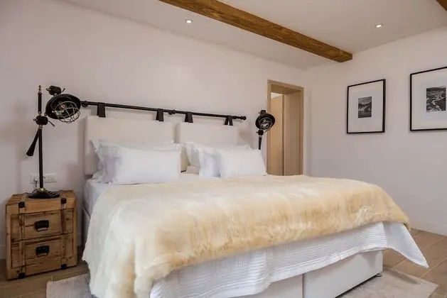 Deluxe Villa