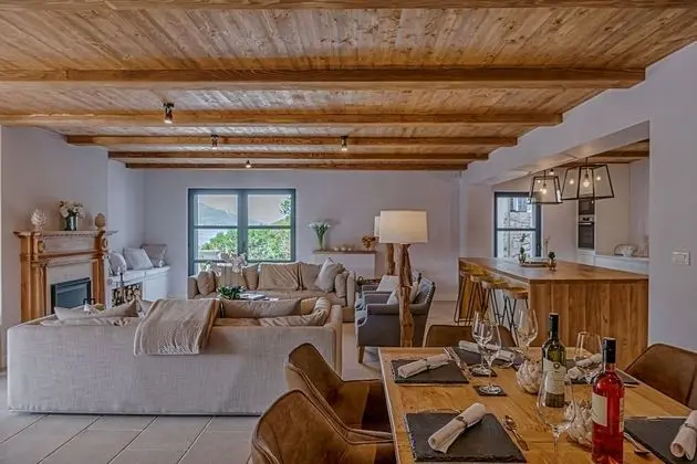 Deluxe Villa
