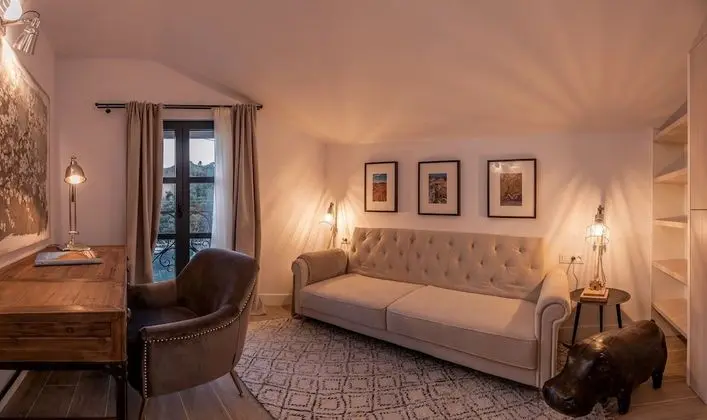 Deluxe Villa