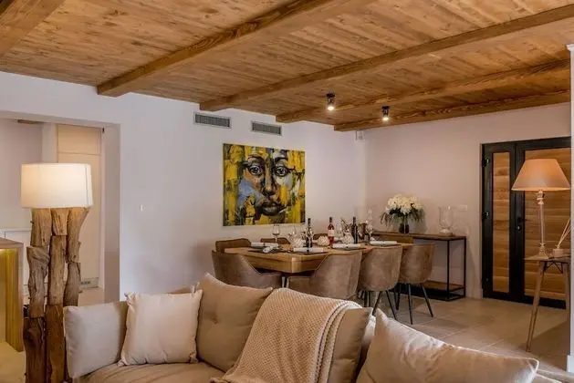Deluxe Villa