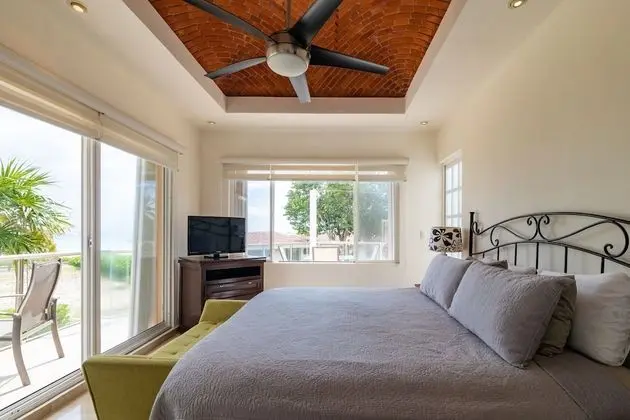 Casa Grande Ocean Front