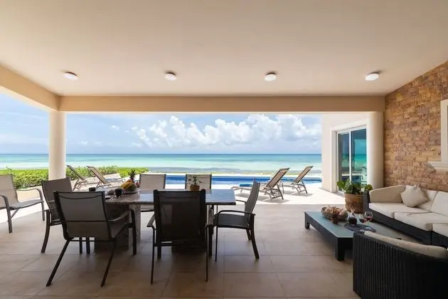 Casa Joya del Mar Beachfront