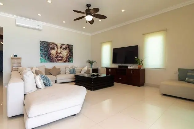 Casa Joya del Mar Beachfront