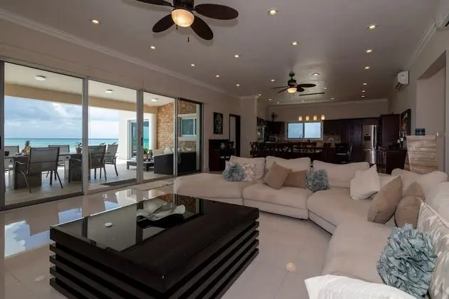 Casa Joya del Mar Beachfront