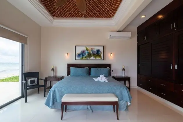 Casa Joya del Mar Beachfront