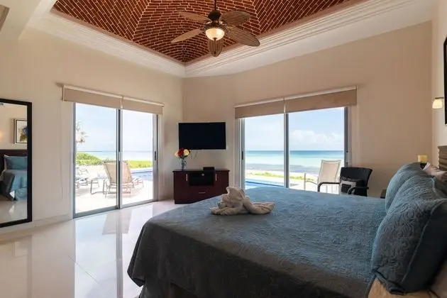 Casa Joya del Mar Beachfront